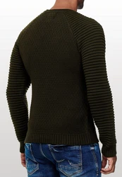 Rusty Neal Strickpullover Grobstrick-Design Dunkelgrün