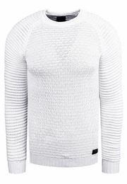 Strickpullover in modischem Grobstrick-Design