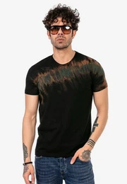 T-Shirt Surprise in trendigem Batik-Design