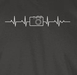 Shirtracer T-Shirt Herzschlag Foto Kamera Fotografen Geschenk Hobbyfotografen Fotografin Fotografie Zubehr Dunkelgrau/Dunkelgrün/Schwarz/Grau/Hellgrau/Braun
