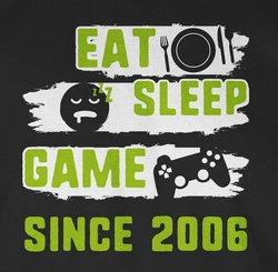 Shirtracer T-Shirt Eat Sleep Game Since Achtzehn Geburtstag Dunkelgrün/Grün/Schwarz/Gelb