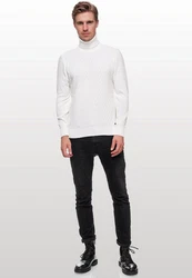 Rusty Neal Rollkragenpullover 