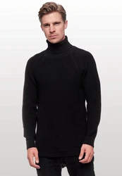 Rusty Neal Rollkragenpullover  Schwarz