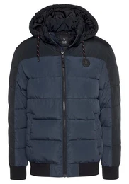 Steppjacke fr khle und windige Tage, aus leichtem Webstoff