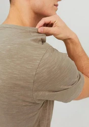 Jack & Jones T-Shirt JJESPLIT NECK TEE SS NOOS (1-tlg) sand