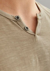 Jack & Jones T-Shirt JJESPLIT NECK TEE SS NOOS (1-tlg) sand