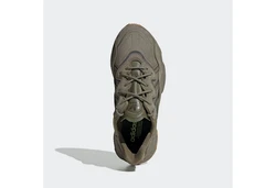 adidas Originals OZWEEGO Sneaker Dunkelgrün/Khaki
