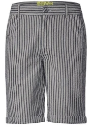 Shorts im Streifendesign