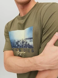 Jack & Jones Kurzarmshirt JORSPLASH PHOTO TEE SS CREW NECK Dunkelgrün