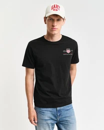 T-Shirt REG ARCHIVE SHIELD EMB SS T-SHIRT von dem Archiv aus den 1980er-Jahren inspiriert