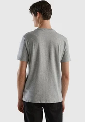 United Colors of Benetton T-Shirt mit Label-Badge Grau/Khaki