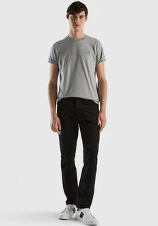 United Colors of Benetton T-Shirt mit Label-Badge Grau/Khaki