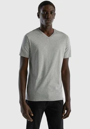 T-Shirt in cleaner Basic-Form