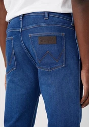 Wrangler Straight-Jeans Greensboro Thunder Blau/Hellblau/Dunkelblau