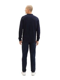 Polokragenpullover mit kurzer Knopfleise am Polokragen