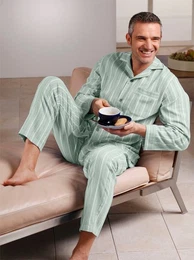 Schlafanzug Pyjama