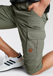 Bruno Banani Jeansbermudas schmale Passform mit Cargotaschen Dunkelgrün/Khaki
