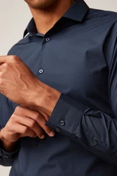 Next Langarmhemd Pflegeleichtes Slim-Fit Hemd Dunkelblau/Blau/Hellblau