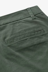 Next Chinohose Straight Fit mit Stretch Dunkelgrün/Khaki/Grün