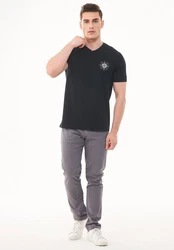 ORGANICATION T-Shirt Herren V-Ausschnitt Bedruckt Schwarz