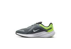 Nike QUEST Laufschuh 