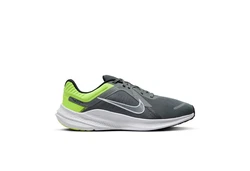 Nike QUEST Laufschuh 