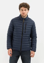 Blouson aus recyceltem Material Markenlabel