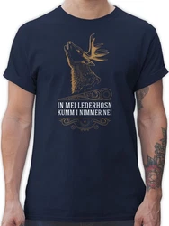 Shirtracer T-Shirt In mei Lederhosn kumm i nimmer nei - Hirsch - Spruch Mode für Oktoberfest Herren Blau/Rot/Dunkelblau/Lila/Beige/Grün