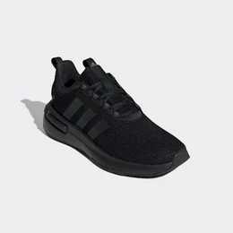 RACER TR23 Sneaker Design auf den Spuren des adidas NMD