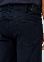 s.Oliver Jeansshorts Jeans-Bermuda Casby Dunkelblau/Blau/Braun/Grau