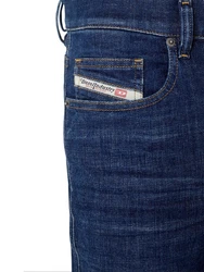 Diesel Straight-Jeans Regular Fit D-Viker 09D45