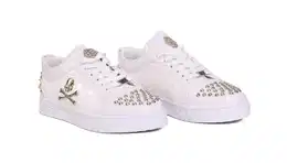Ausgefallener Designer Sneaker mit Totenkopf und Nieten Wei 103 44 Sneaker