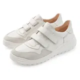Cropped Sneaker image