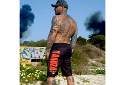 YAKUZA Boardshorts Trouble Rot/Dunkelrot/Schwarz/Rosa