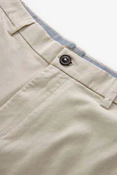 Next Straight Fit Chinoshorts mit Stretch Khaki