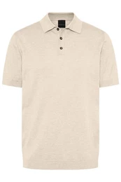 Poloshirt in klassischer Form