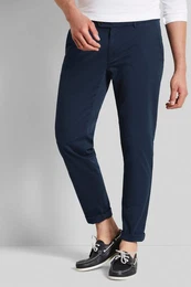 Chinohose aus elastischer Baumwolle