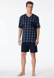 Shorty Comfort Nightwear (2 tlg) mit klassischem Karo-Muster, V-Ausschnitt und aufgesetzter Brusttasche