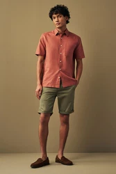 Next Chinoshorts Stckgefrbte Chinohose aus Satin Khaki/Dunkelgrün/Grün