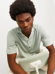 Jack & Jones Kurzarmhemd JJEJEFF SOLID RESORT SHIRT Hellgrün/Grün/Khaki/Dunkelgrün