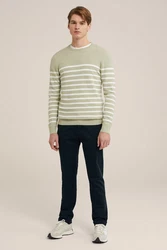 WE Fashion Sweater 