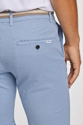 LINDBERGH Chinoshorts mit Gürtel Hellblau/Blau