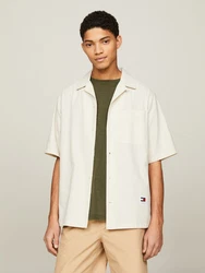 Tommy Jeans Kurzarmhemd TJM RLX SEERSUCKER CAMP SHIRT Khaki/Beige/Creme/Weiß