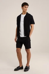 WE Fashion Shorts Schwarz