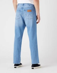 Wrangler Regular-fit Jeans Hose Redding 841 hellblau