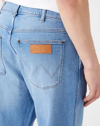 Wrangler Regular-fit Jeans Hose Redding 841 hellblau