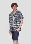 QS Kurzarmhemd mit All-over-Print Hellblau/Blau/Rot/Dunkelblau/Braun/Gelb
