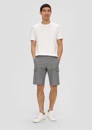Bermudas Regular: Cargoshorts mit feinem Karomuster