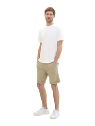 Bermudas mit Utility Details