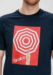 s.Oliver T-Shirt aus Baumwoll-Jersey mit Sinalco-Print Artwork Dunkelblau/Rot/Creme